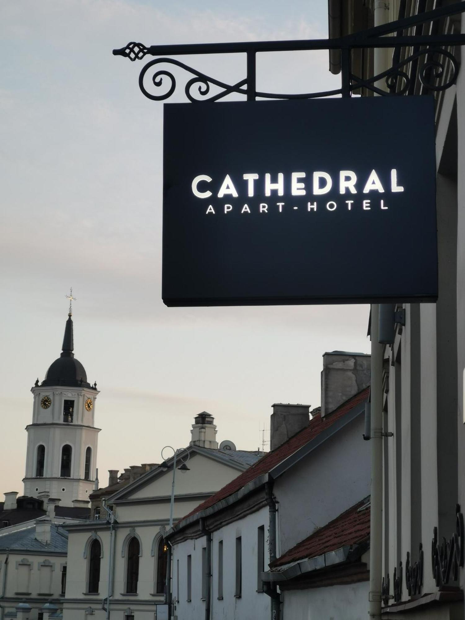Cathedral Old Town Suites Vilnius Exterior photo
