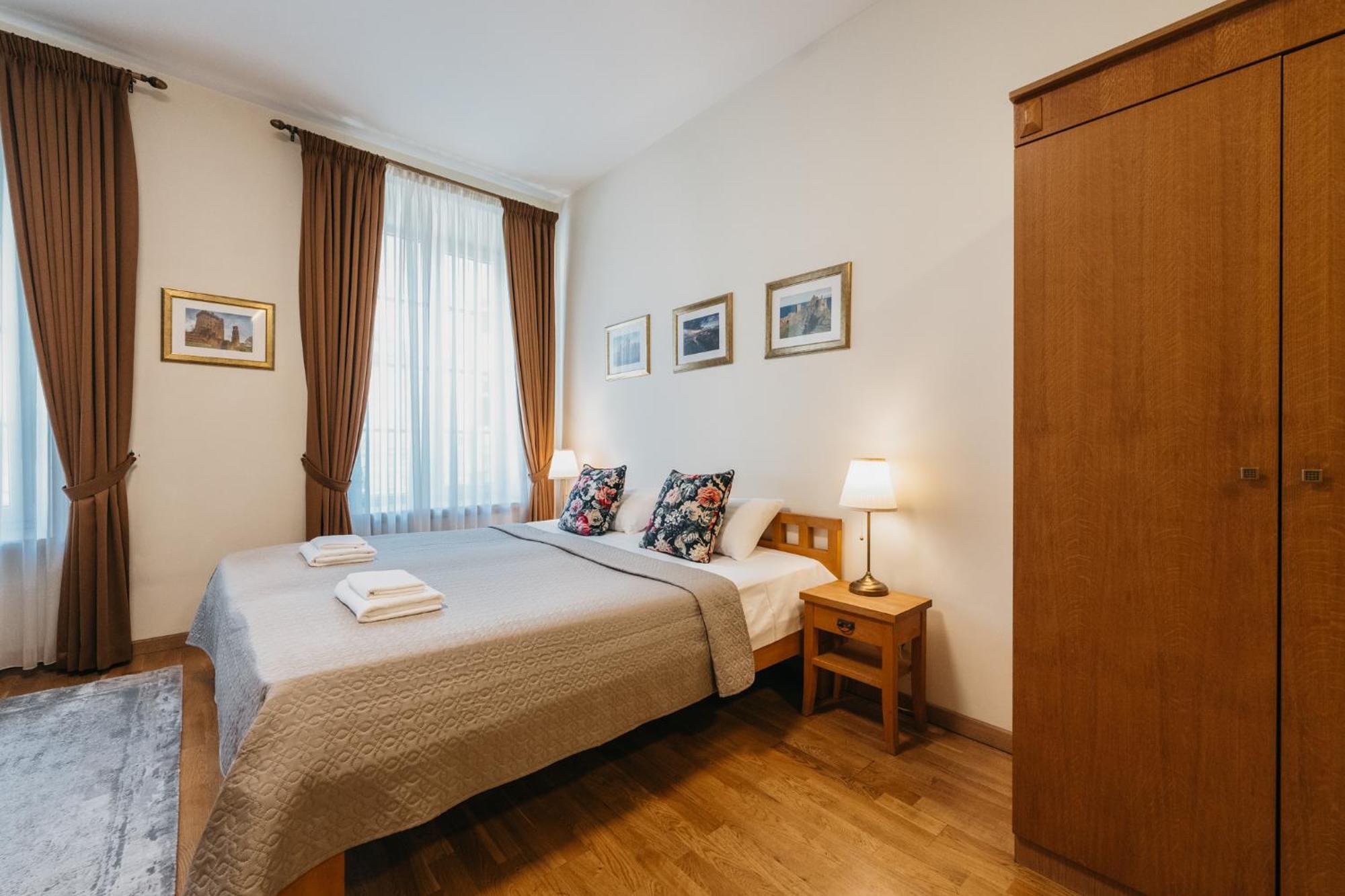 Cathedral Old Town Suites Vilnius Exterior photo